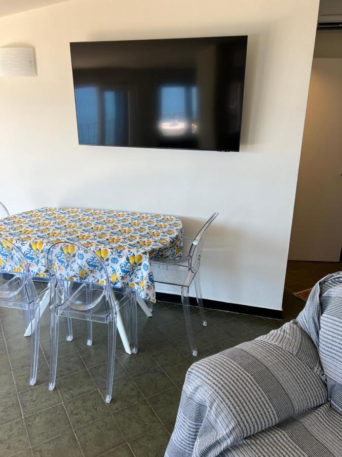Nautilus Vista Mare Mozzafiato A 180 Gradi- Posto Auto Privato - 2 Camere Matrimoniali Piu 1 Divano Letto Singolo-Sky,Netflix-Wifi 200Mg Ραπάλο Εξωτερικό φωτογραφία