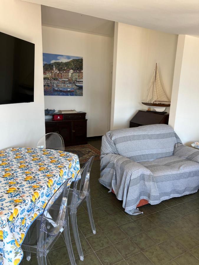 Nautilus Vista Mare Mozzafiato A 180 Gradi- Posto Auto Privato - 2 Camere Matrimoniali Piu 1 Divano Letto Singolo-Sky,Netflix-Wifi 200Mg Ραπάλο Εξωτερικό φωτογραφία