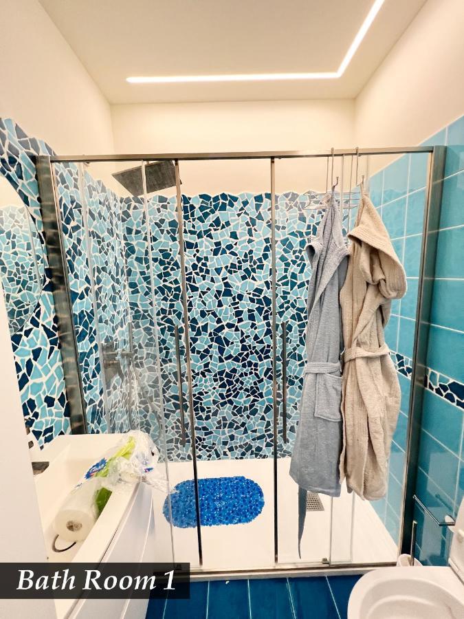 Nautilus Vista Mare Mozzafiato A 180 Gradi- Posto Auto Privato - 2 Camere Matrimoniali Piu 1 Divano Letto Singolo-Sky,Netflix-Wifi 200Mg Ραπάλο Εξωτερικό φωτογραφία